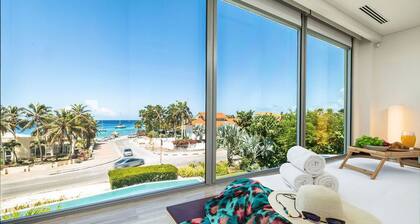 NEW Luxury 4BR Beachfront Villa w/ Infinity Pool