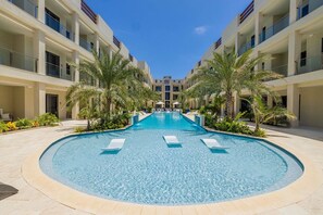 Pool - NEW Modern 2BR 2BA Condo w/ Gym *Pool *BBQ Parking (Noord)