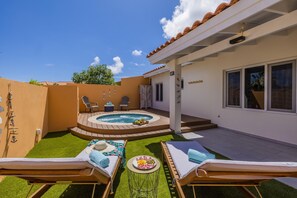Terrace/patio - NEW 1BR Apartment & Private Pool (Paradera)