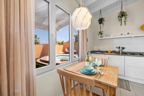Dining - NEW 1BR Apartment & Private Pool (Paradera)