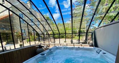 Voisine 15 pers : jacuzzi, billard baby, 15min mer