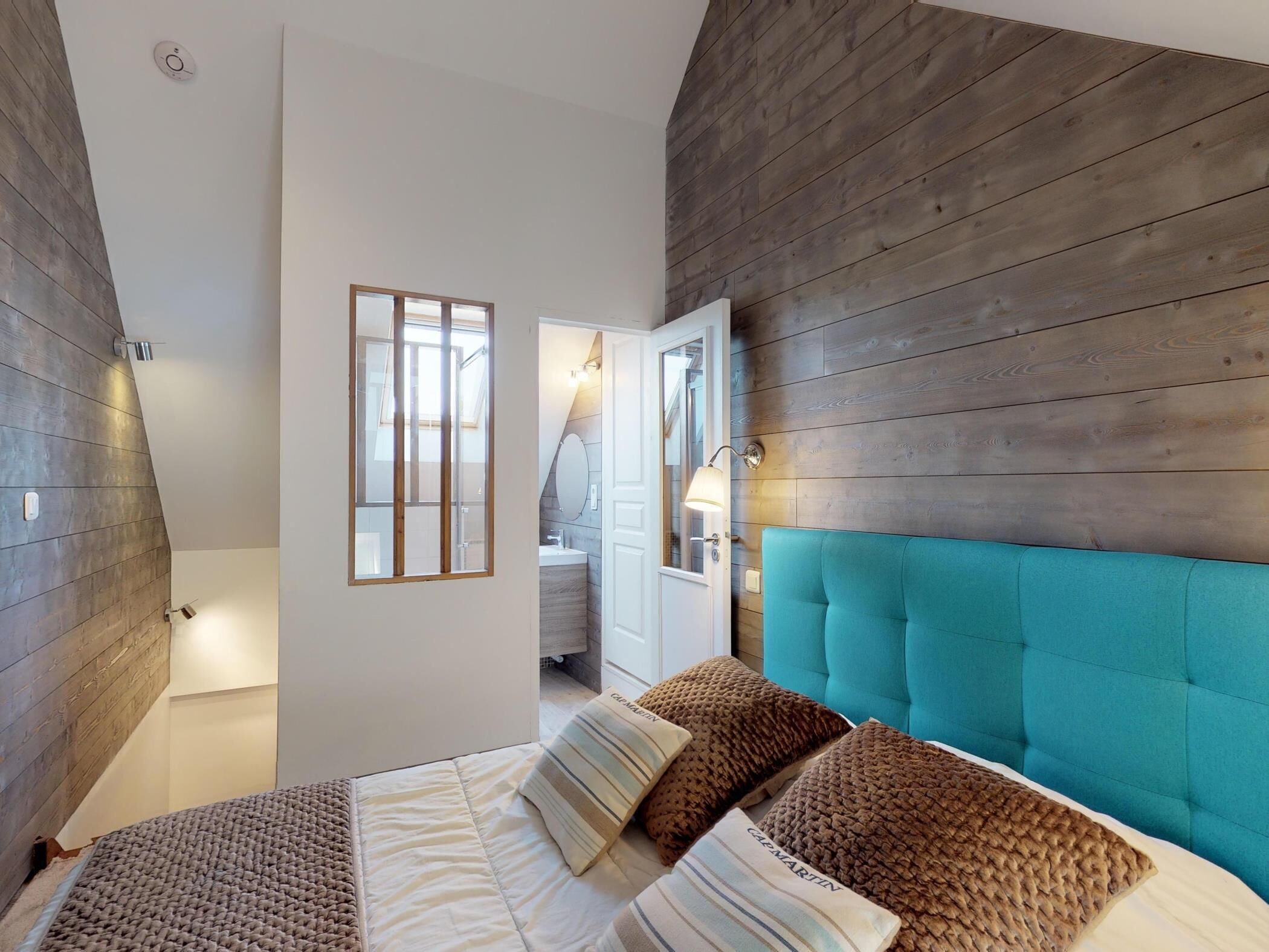 9 chambres, Wi-Fi