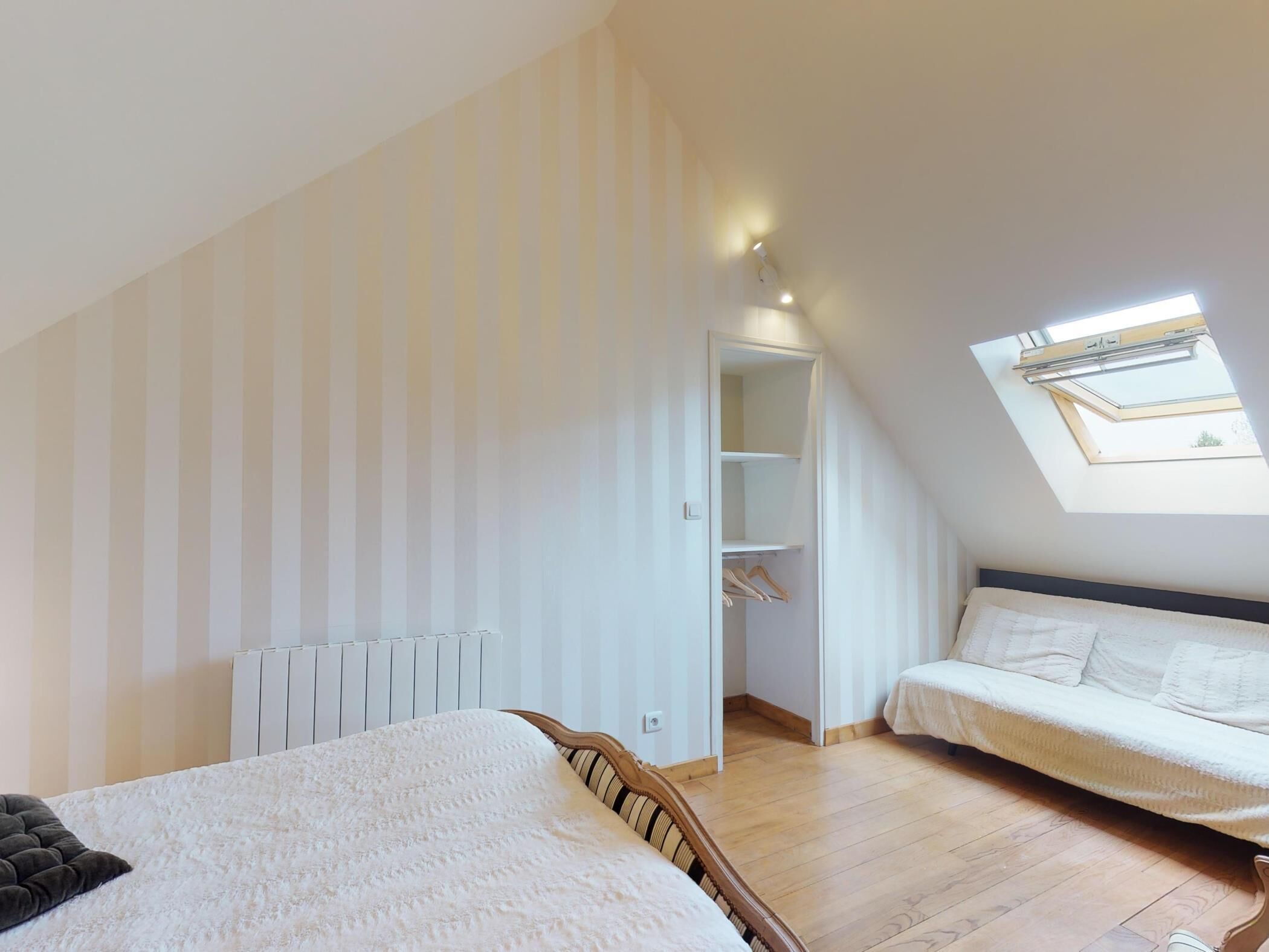8 bedrooms, WiFi