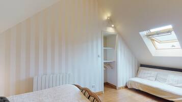 8 bedrooms, WiFi