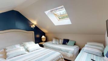 3 bedrooms, iron/ironing board, internet