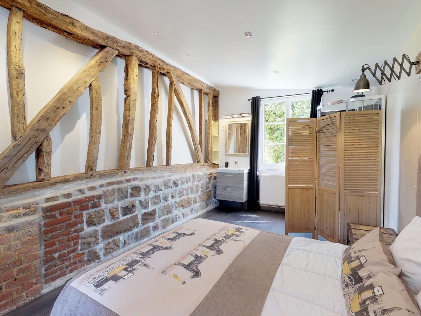 15 chambres, fer et planche à repasser, accès à Internet