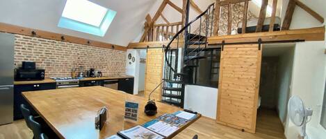 Refrigerador, microondas, horno, lavavajillas