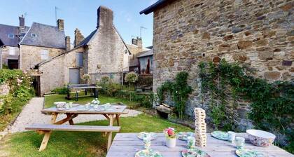 Adosado · Villedieu-les-Poêles · ★4,38 · 6 dormitorios · 9 camas · 3 baños