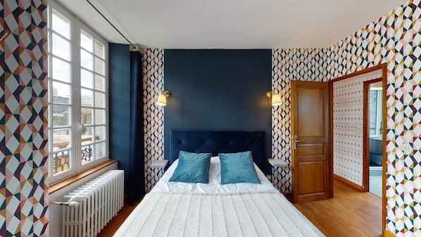 6 habitaciones, tabla de planchar con plancha y wifi 