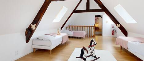 7 bedrooms, WiFi