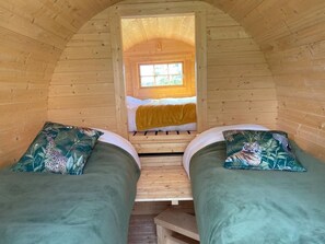 7 Schlafzimmer, Bügeleisen/Bügelbrett, Internetzugang