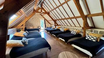 9 soveværelser, Wi-Fi