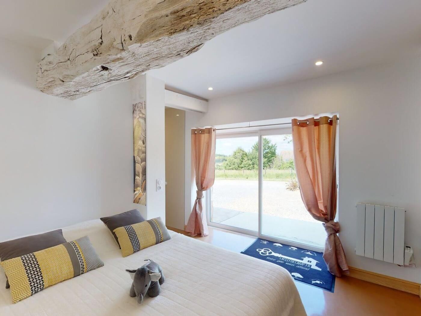 7 bedrooms, iron/ironing board, internet