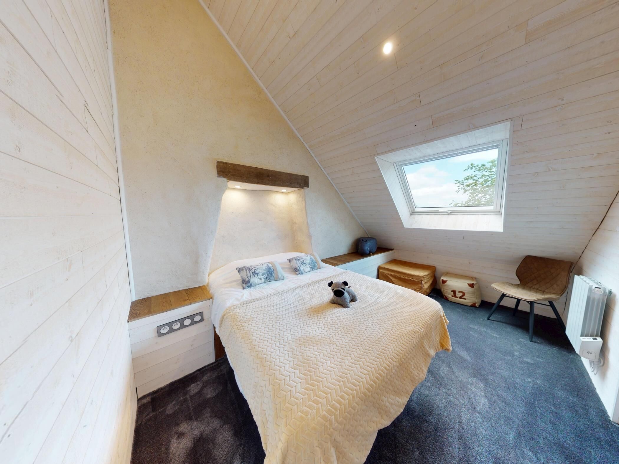7 bedrooms, iron/ironing board, internet
