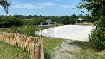 Sportplatz
