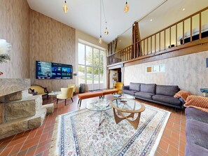 TV, table football, stereo, offices - Domaine de Lalie 20 people : tiny house, tennis, 8min sea (Saint-Planchers)