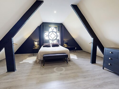 Domaine de Lalie 20pers : tiny house, piscine tennis, 8min mer