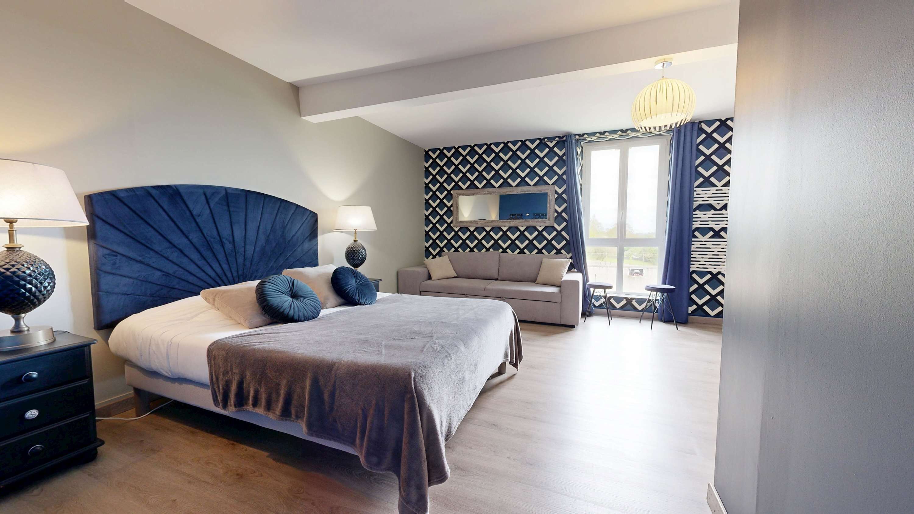 6 Schlafzimmer, Bügeleisen/Bügelbrett, WLAN