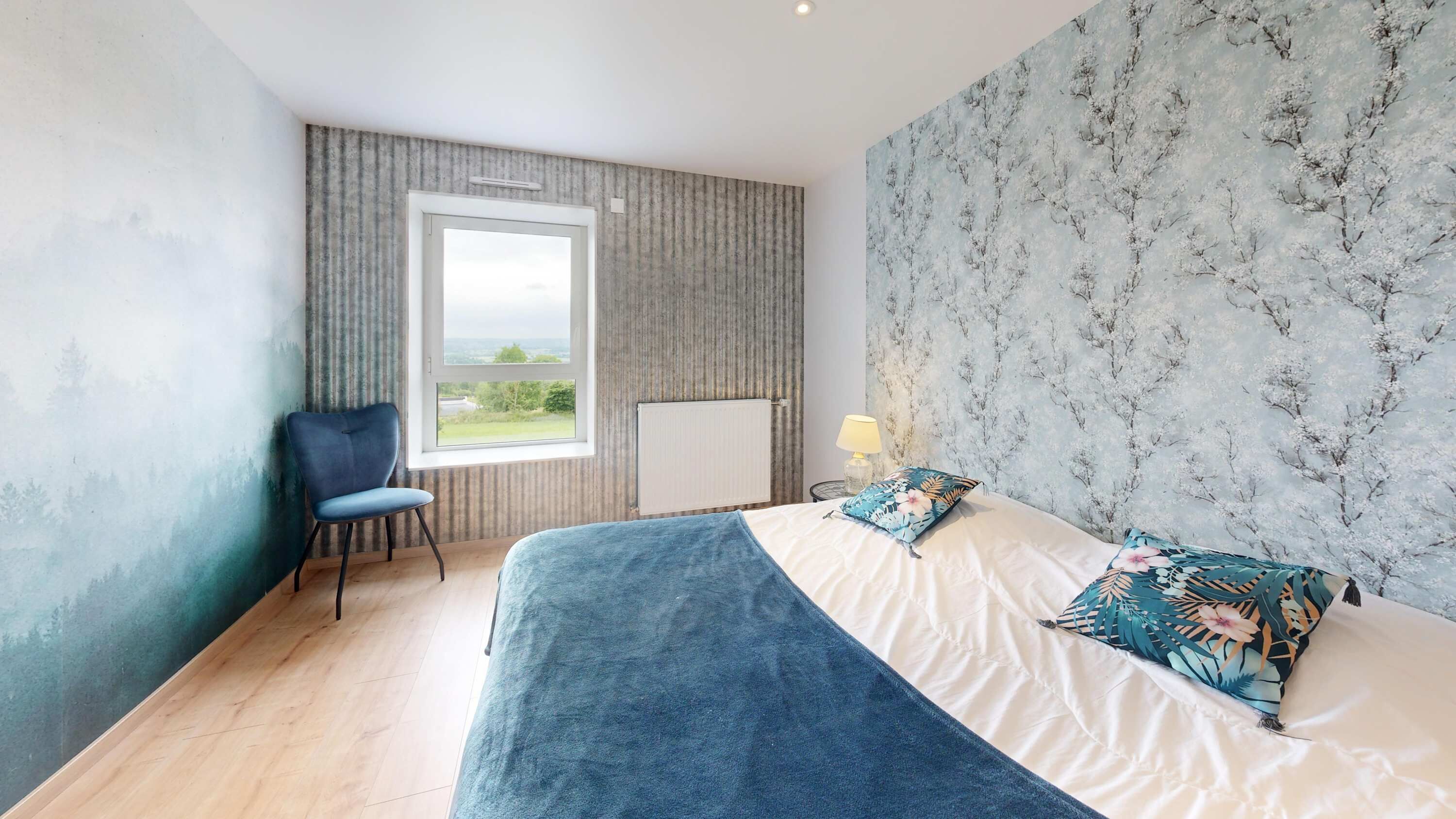 7 slaapkamers, een strijkplank/strijkijzer, wifi