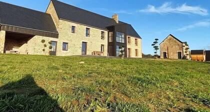 Privatunterkunft · Souleuvre en Bocage · ★5,0 · 8 Schlafzimmer · 18 Betten · 2 Badezimmer