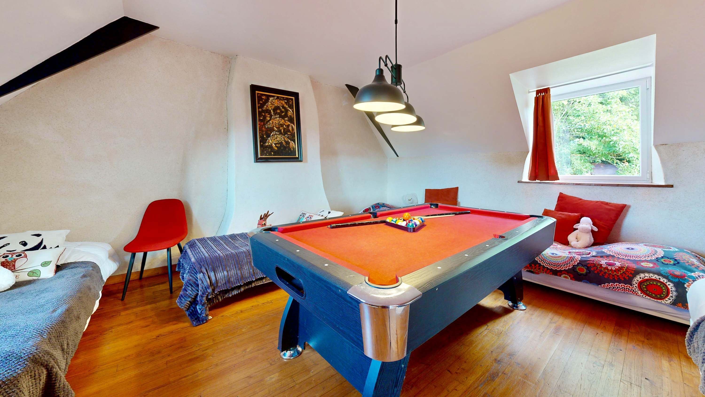 8 habitaciones y wifi 