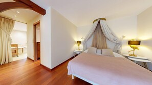 1 habitación, tabla de planchar con plancha y wifi 