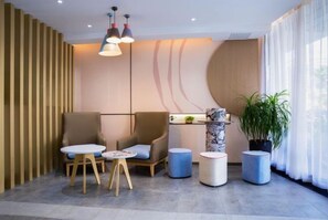 Unclassified image, 3 of 22, button - Homeinn Hotel·neo(Xiushanmen Square Store, Qiupu West Road) (Chizhou)
