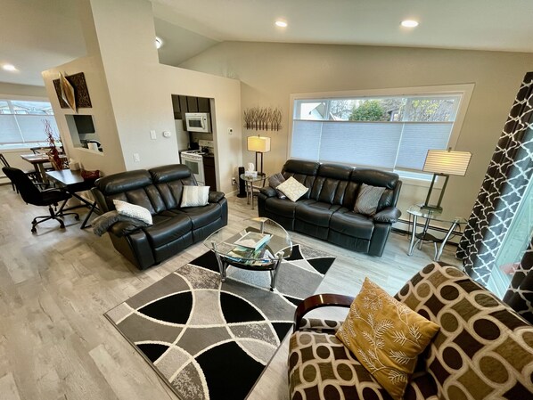 スマートテレビ、暖炉