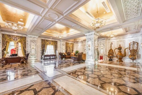 SI LU TIAN SHAN HOTEL