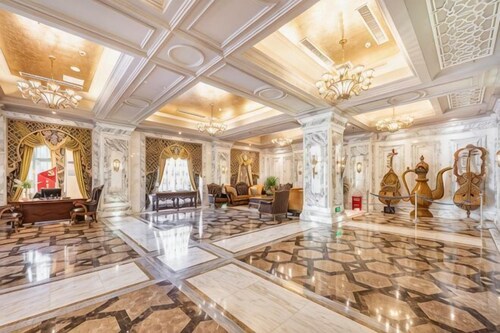 SI LU TIAN SHAN HOTEL