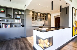 2 bedrooms - Elite LUX Holiday Homes - Luxe 2BR Stunning Burj Khalifa View Downtown Dubai (Dubai)