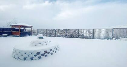 5BDR winter getaway with amazing views. Only 30 miles to ski resorts