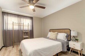 3 bedrooms, iron/ironing board, WiFi, bed sheets
