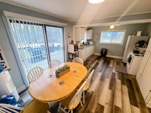 Dining - The Cottage At Long Lake (Portage)