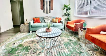 First floor gated, central & remodeled apartment