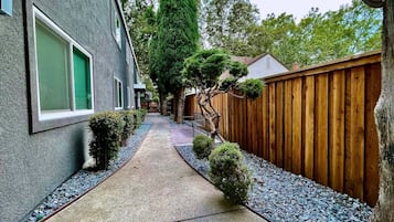 Enceinte de lâhĂ©bergement