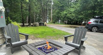 Cozy Long Pond Cottage: community access, private mooring & shared dock.