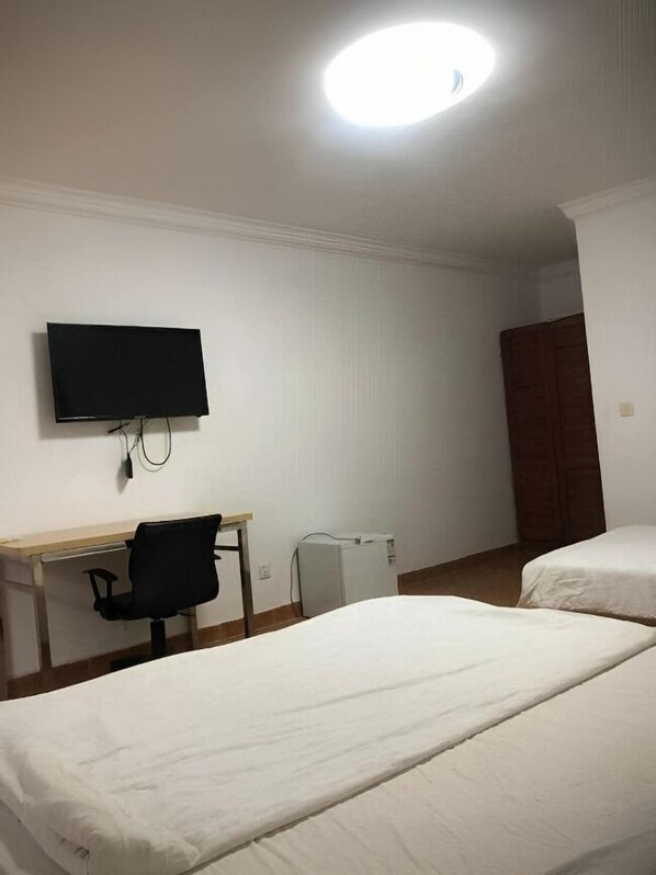 Room | 1 bedroom, desk, soundproofing, free WiFi - Sea Inn Guesthouse (Sihanoukville)