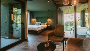 Deluxe-Suite | 1 Schlafzimmer, hochwertige Bettwaren, Minibar, Zimmersafe