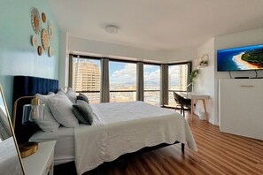 1 habitación, escritorio, tabla de planchar con plancha y wifi gratis 