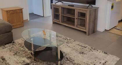 Relaxing Midtown Suite With Self Check-in