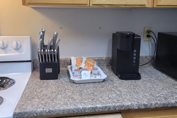 Frigorífic, microones, forn i placa de cuina