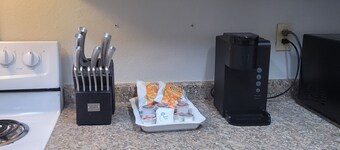 Relaxing Midtown Suite With Self Check-in