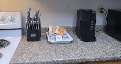 Relaxing Midtown Suite With Self Check-in