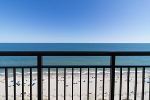 Property grounds - Oceanfront Elegance Suite: Your Crew's Getaway (Myrtle Beach)