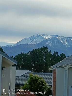 Exterior - Opuke Crash Pad, enjoy Resort Facilities, Opuke Hot Pools, Ski Field. (Methven)