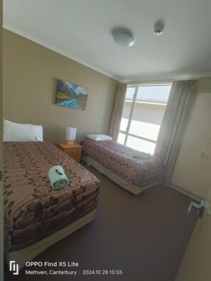 2 bedrooms, iron/ironing board, travel cot, free WiFi - Opuke Crash Pad, enjoy Resort Facilities, Opuke Hot Pools, Ski Field. (Methven)