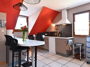 Réfrigérateur, micro-ondes, four, lave-vaisselle