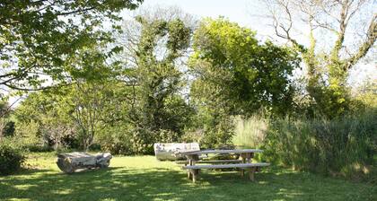 Entre L'aber-wrac'h et L'aber Benoît, Gîte Confortable Dans une Vaste Propriété