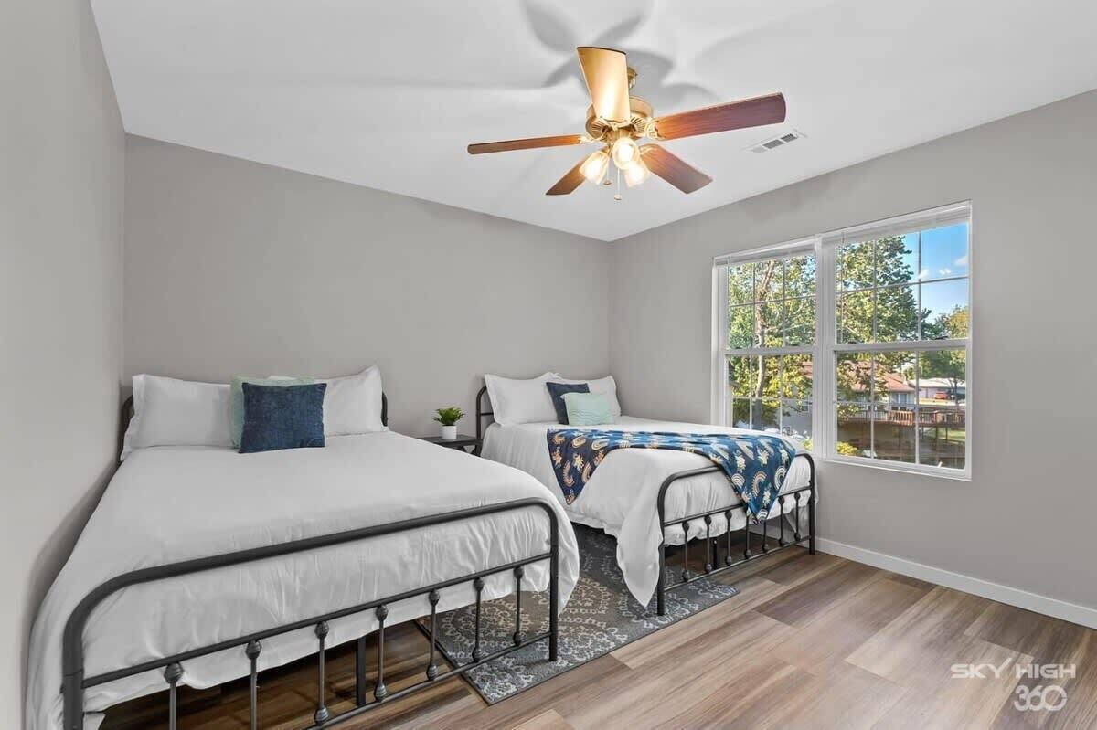 2 slaapkamers, een strijkplank/strijkijzer, wifi, beddengoed